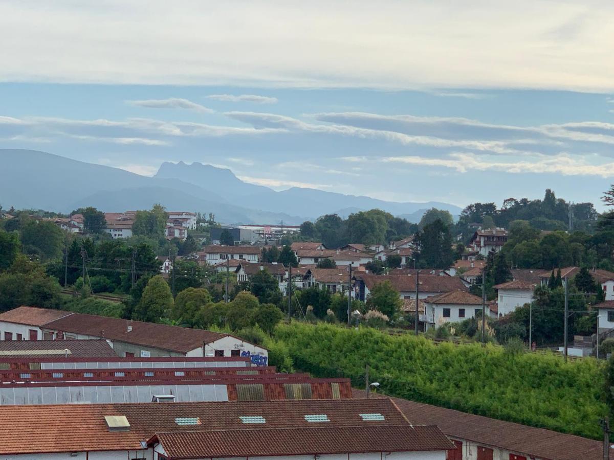 Le Tout A Pied! Ciboure Dış mekan fotoğraf